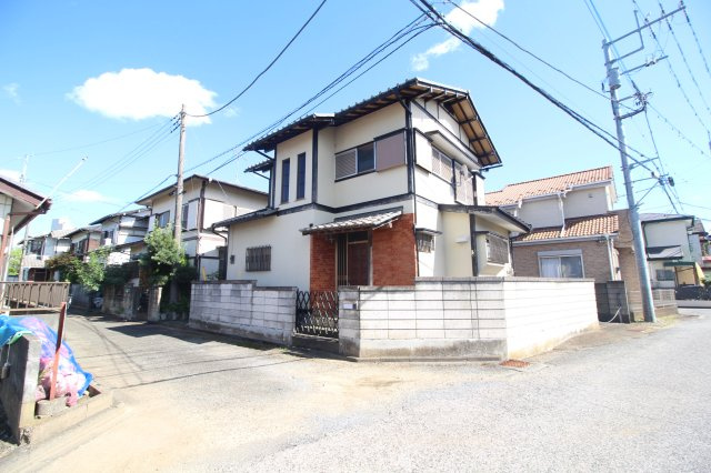 坂戸市片柳　建築条件なし売地　東武東上線『北坂戸駅』徒歩7分　【片柳小学区】の前面道路含む現地写真