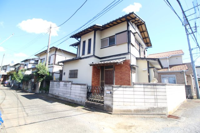 坂戸市片柳　建築条件なし売地　東武東上線『北坂戸駅』徒歩7分　【片柳小学区】の前面道路含む現地写真
