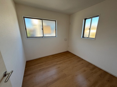 【洋室】 | 神戸市西区秋葉台2丁目　新築戸建　仲介手数料無料！ | 個人の部屋や寝室として使える洋室です