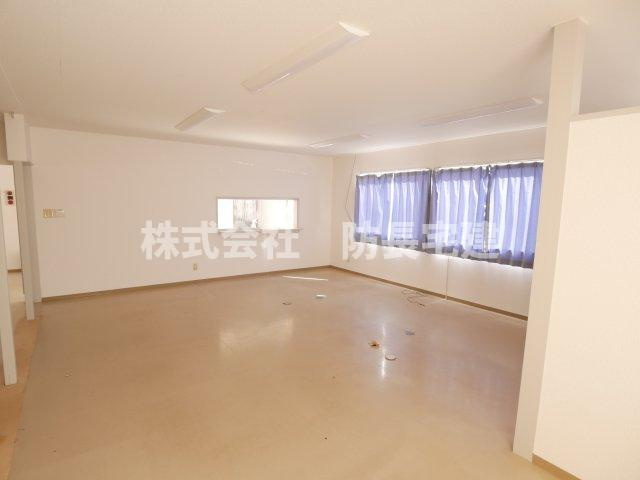 はぐるま座貸事務所の居間・リビング|使いやすい居間です