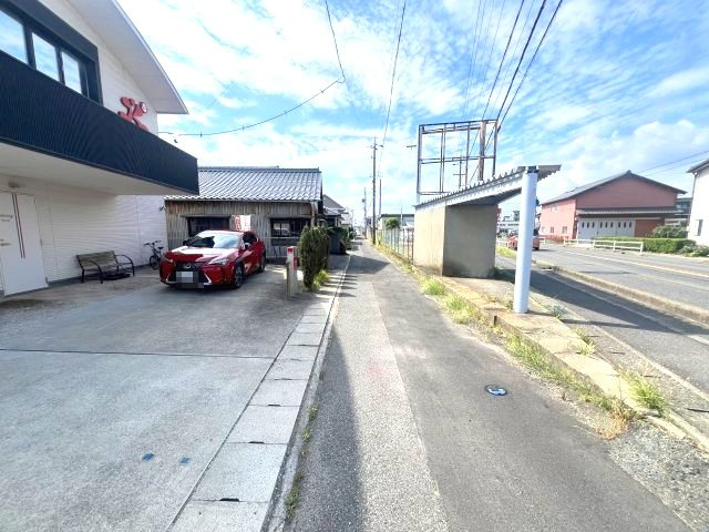 知立市新林町店舗1Fの駐車場