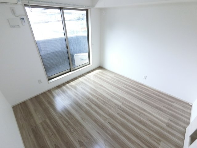 アールテンの寝室