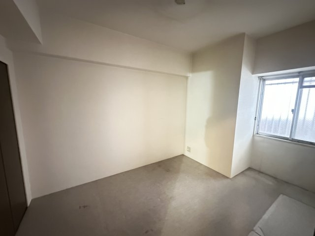 サンライズマンション岩出Ⅷの洋室