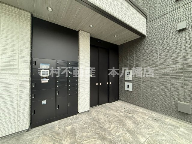 エルベ グランデュールのエントランス|オートロック付きのマンションです♪