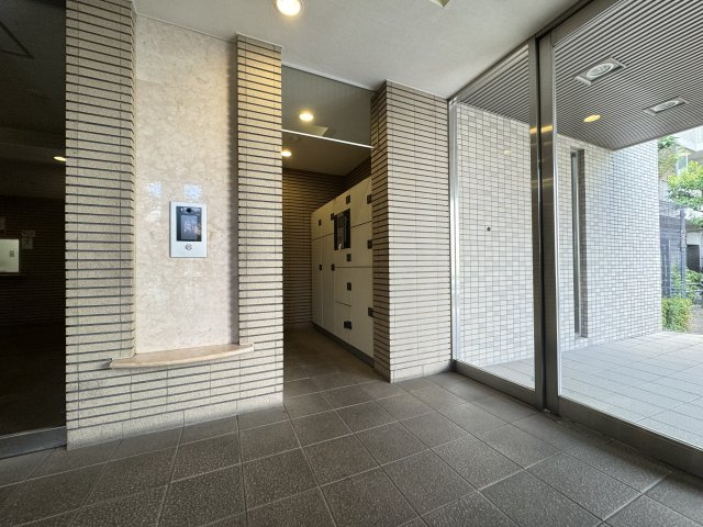 キャナルパーク東京ベイのその他共用部分|便利な宅配ボックス付きのマンションです♪