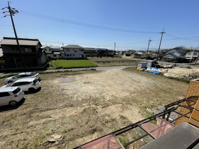 【展望】 | 一宮市萩原町　売元社員寮 | 建物の前を引き続き駐車場として借りれば、建物が建つ心配がなく、南向きの窓からの日当たりが良いです！