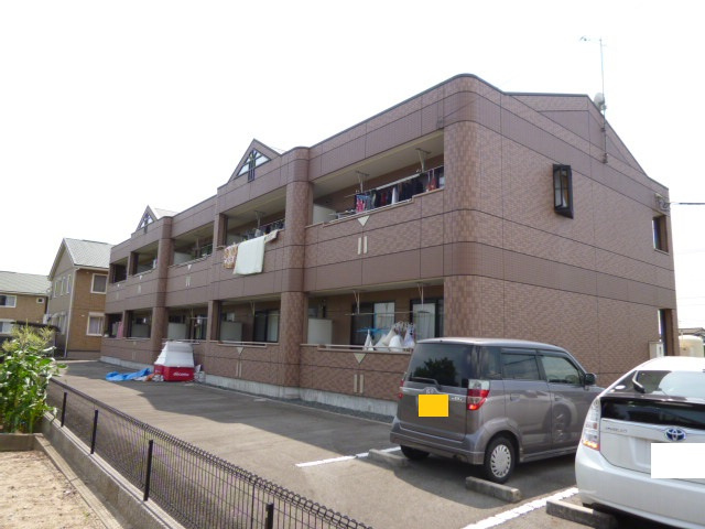 倉敷市福田町古新田のアパートの外観