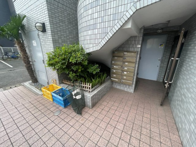 【エントランス】 | セシオン志村坂上