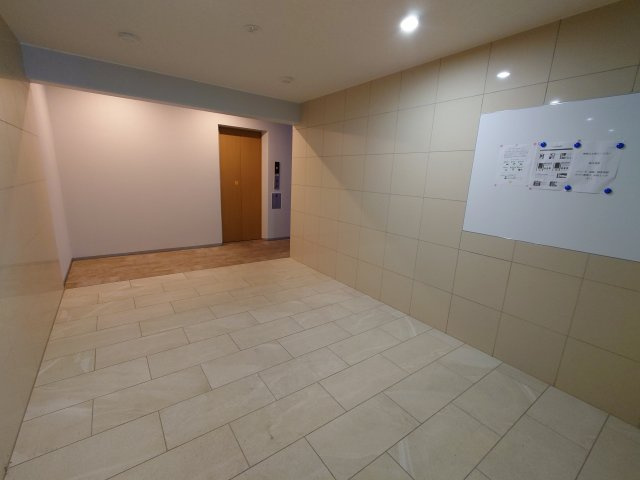 シャ・ノアール桜木町のエントランス