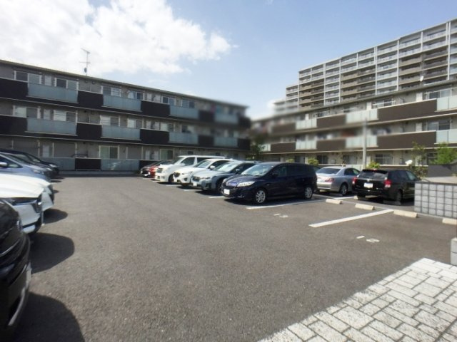 アローフィールド Bの駐車場|駐車場