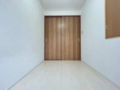 【洋室】 | 川西市下加茂1丁目テラスハウス