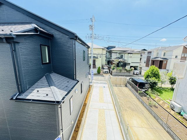 松戸市常盤平６丁目新築戸建【常盤平第二小学校：4分】の展望|バルコニーより道路側眺望