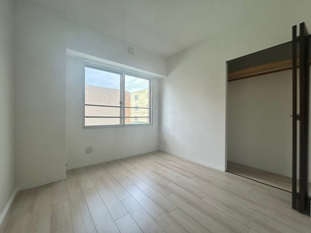 ダイアパレス麻生第二の洋室