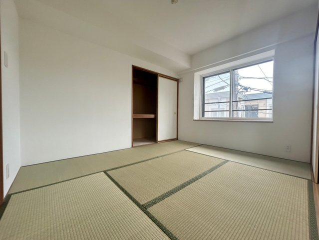 ダイアパレス麻生第二の和室