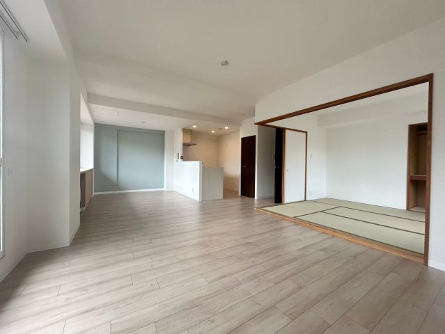 ダイアパレス麻生第二の居間・リビング