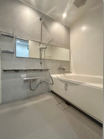 ダイアパレス麻生第二の浴室