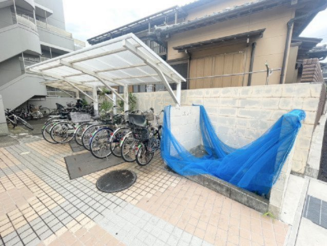 グランドメゾン幕張のその他共用部分|駐輪場空き有・敷地内ごみ置場