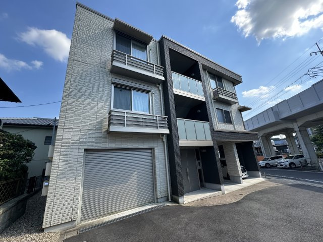 豊田市栄町５丁目のアパートの外観
