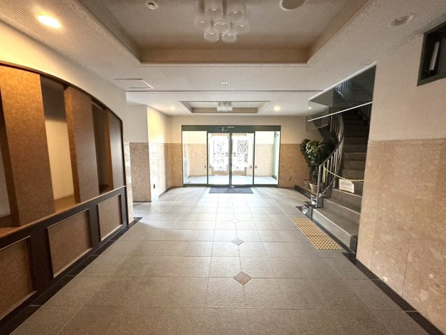 ダイアパレス榴岡Ⅲのエントランス
