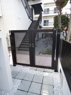 ★建物入り口★