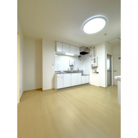 岐阜市加納北広江町のアパートのキッチン|DK6帖