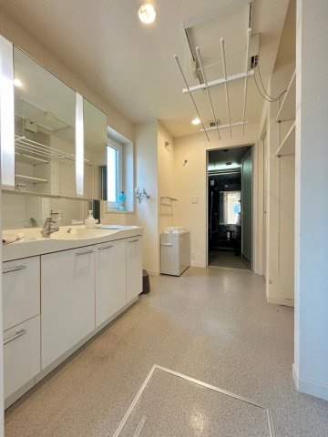 石山1条8丁目の独立洗面台