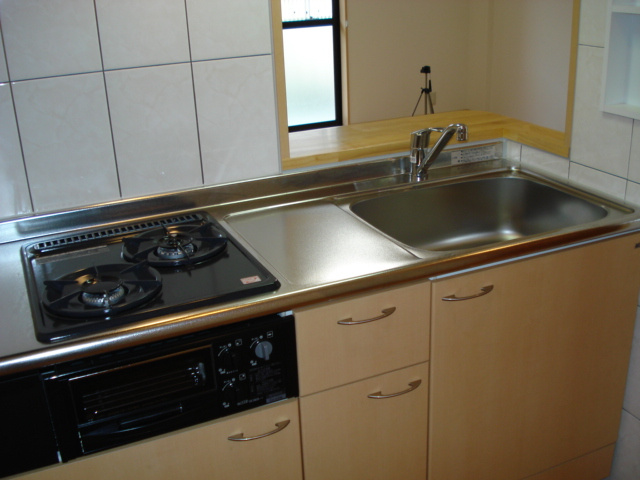 ファームハウス・ヒーローのキッチン|キッチン＆ガスコンロ付