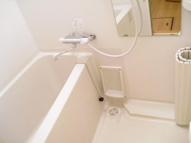 ファームハウス・ヒーローの浴室|バス