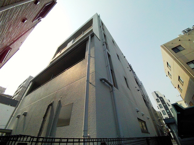 フローラ甲南山手の外観