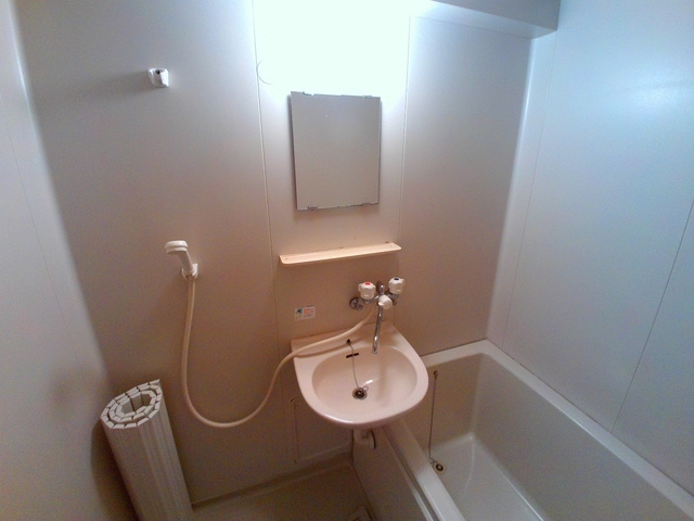 フローラ甲南山手の洗面所