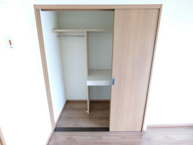 ラ・グレース金剛の収納