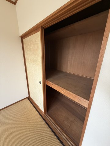 小宅コーポの収納