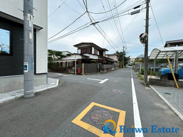 新築戸建　藤沢市辻堂東海岸3丁目の前面道路含む現地写真