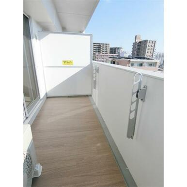 熊本市中央区新町３丁目の賃貸マンションのバルコニー