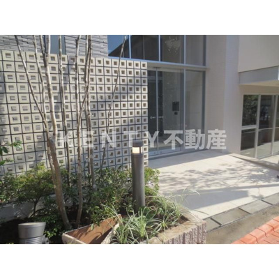 【エントランス】 | ＭＡＩＳＯＮ　ＳＥＮＺＯＫＵＩＫＥ | ゆとりのあるエントランスです