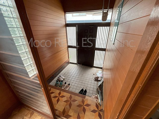 【玄関】 | 北見市三楽町中古住宅