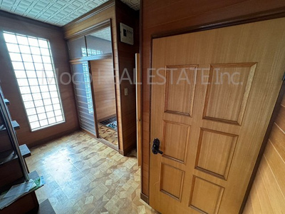 【玄関】 | 北見市三楽町中古住宅