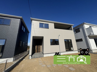 【外観】 | 現地写真　完成しました！物件のご内覧等、お気軽にお問合せください♪　
