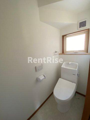 鈴の社のトイレ