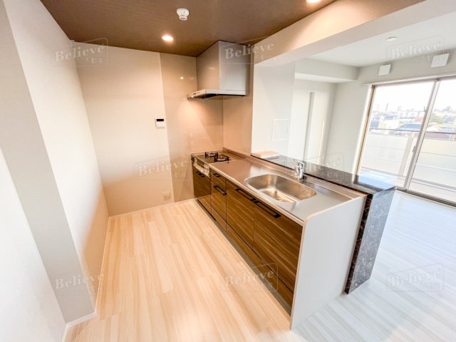 アインス鳥飼のキッチン|使い勝手の良いカウンターキッチン♪