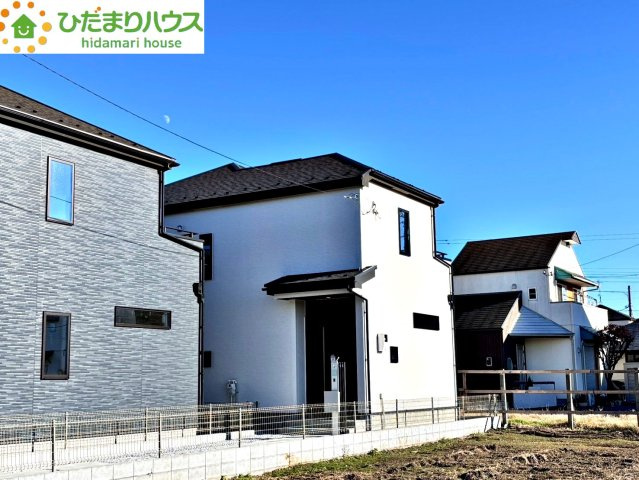 上尾市上　23期　新築一戸建て　グラファーレ　02の外観|落ち着いた雰囲気のあるお洒落な外観！			
