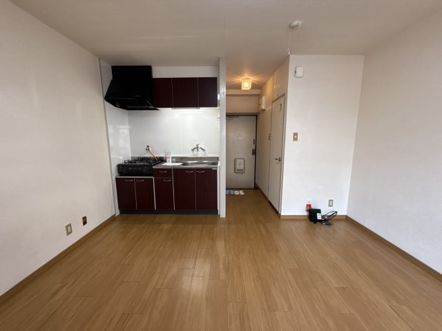 モアセゾンⅡの居間・リビング