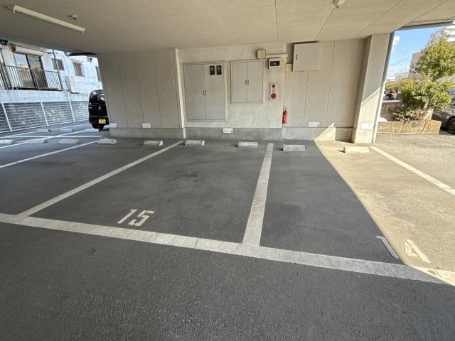 シティライフ北条の駐車場