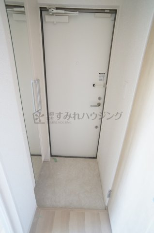 エクラ宝塚の玄関