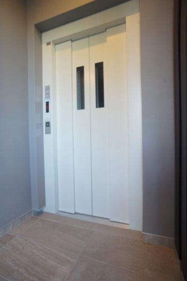 ソレイユ東菅野のその他共用部分|エレベーター付きのマンションです♪