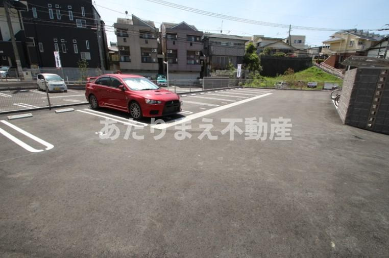 D-room香椎駅　　壱番館の駐車場