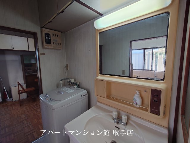 羽根野すえ邸３の洗面所