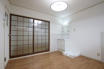 【居間・リビング】 | ブルースカイハイツ