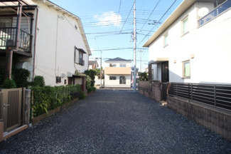 【前面道路含む現地写真】