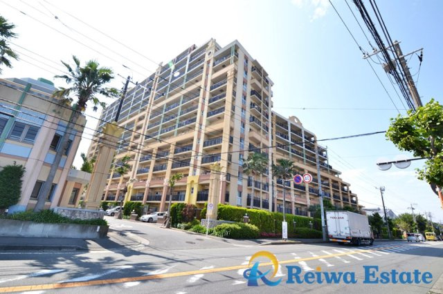 ココタウンヒルトップマリーナの外観